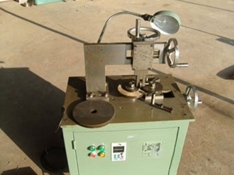 Linha de produção automatizada de juntas revestidas
