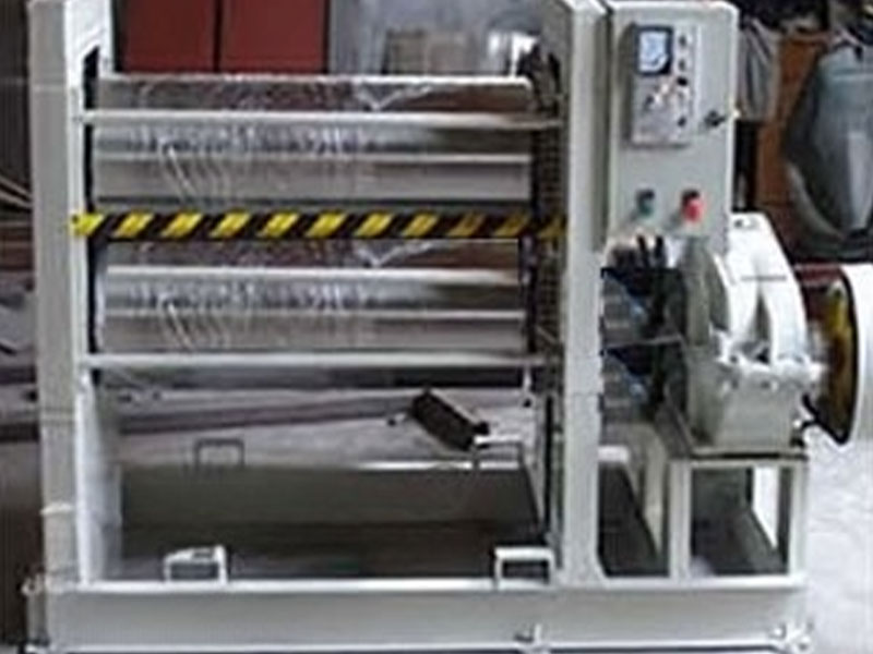 Máquina laminadora de placas compostas de alta precisão